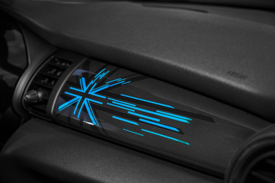 Детали интерьера Mini Cooper S (F56) 2018 года  (WW) (фото 114 из 196)